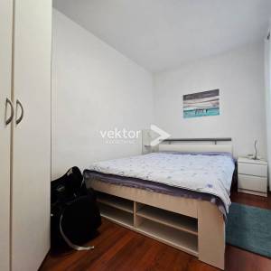 Kostrena – uređena šarmantna kuća u nizu, odmah useljiva