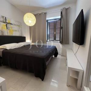 Krk - penthouse s pogledom na more i krovnom terasom