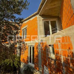 Kuća 50 m do mora - Investicijska prilika na Korčuli