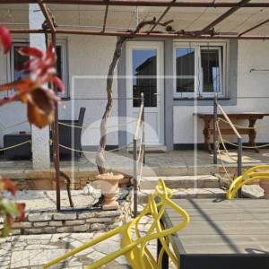 Kuća Fažana - 2 stana - dvorište - 300m od mora