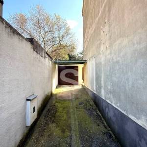 Kuća s 2 stana, garažom i mnoštvo potencijala - Pula