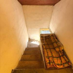 Kuća s 2 stana, garažom i mnoštvo potencijala - Pula