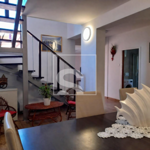 Kuća s bazenom i otvorenim pogledom na more