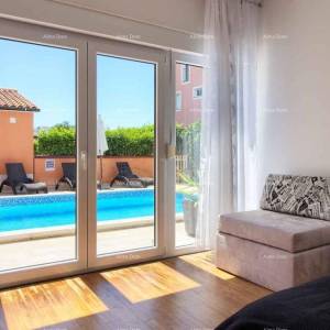 Kuća s bazenom! Medulin. Blizina mora i Mukalbe.