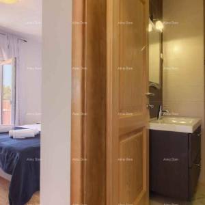 Kuća s bazenom! Medulin. Blizina mora i Mukalbe.