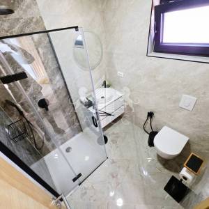 Kuća s bazenom Vir – prodaja, novogradnja blizu mora