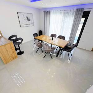 Kuća s bazenom Vir – prodaja, novogradnja blizu mora