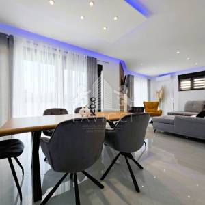 Kuća s bazenom Vir – prodaja, novogradnja blizu mora