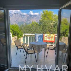 Kuća s pogledom na more u Sućurju