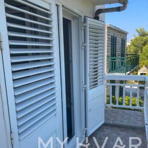 Kuća s pogledom na more u Sućurju