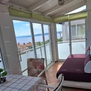 Kuća s pogledom na more u Ravni