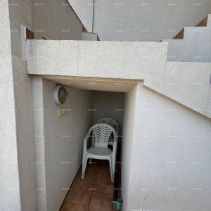 Kuća s pomoćnim objektom. Medulin. Centar.