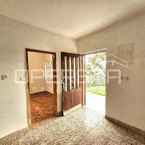 Kuća s potencijalom, Katuni, Šestanovac