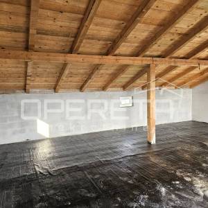 Kuća s potencijalom, Katuni, Šestanovac