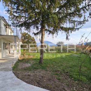 Kuća s potencijalom, Katuni, Šestanovac