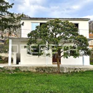 Kuća s potencijalom, Katuni, Šestanovac