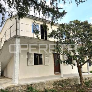 Kuća s potencijalom, Katuni, Šestanovac