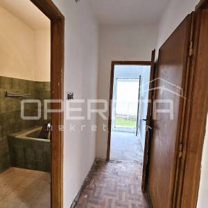 Kuća s potencijalom, Katuni, Šestanovac