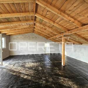 Kuća s potencijalom, Katuni, Šestanovac