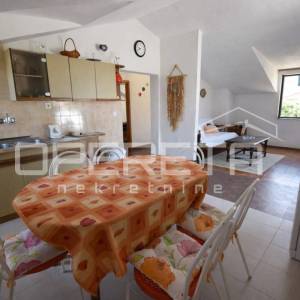 Kuća sa očaravajućim pogledom na more, 200 m2, Supetar, Brač