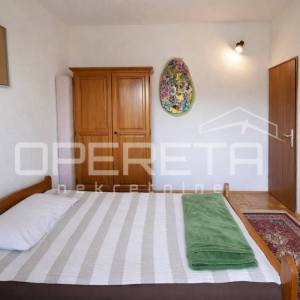 Kuća sa očaravajućim pogledom na more, 200 m2, Supetar, Brač