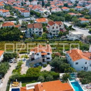 Kuća sa očaravajućim pogledom na more, 200 m2, Supetar, Brač