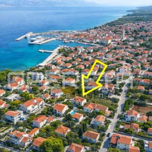 Kuća sa očaravajućim pogledom na more, 200 m2, Supetar, Brač