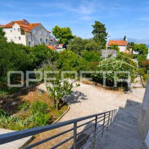 Kuća sa očaravajućim pogledom na more, 200 m2, Supetar, Brač