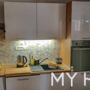 Kuća sa više stanova u Vrboskoj