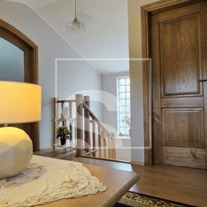 Kuća u srcu prirode, okružena zelenilom