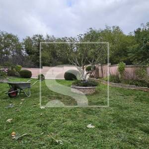 Kuća u srcu prirode, okružena zelenilom