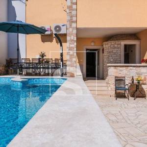 Kuća Vodnjan - 8 spavaćih soba, bazen, pogled na more