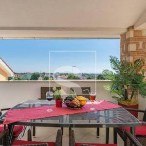 Kuća Vodnjan - 8 spavaćih soba, bazen, pogled na more