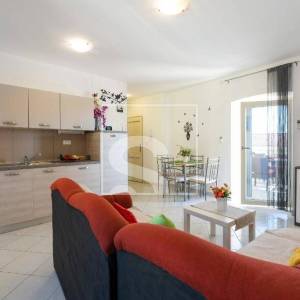 Kuća Vodnjan - 8 spavaćih soba, bazen, pogled na more