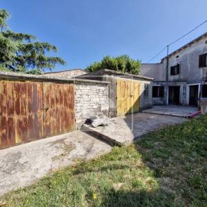 Kuća za adaptaciju nedaleko od centra Barbana