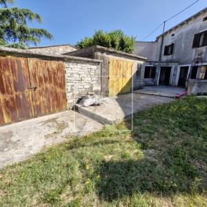 Kuća za adaptaciju nedaleko od centra Barbana