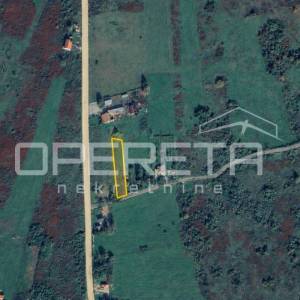 Kuća za obnovu blizu NP Plitvička jezera na parceli 1021 m2