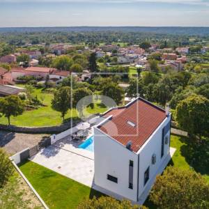 Kuća za odmor - okolica Barbana - investicijski potencijal