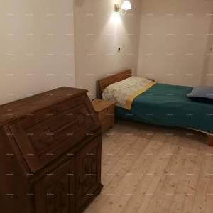 Labin okolica, Kamena kuća s bazenom i velikom okućnicom