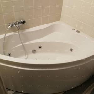 Labin okolica, Kamena kuća s bazenom i velikom okućnicom