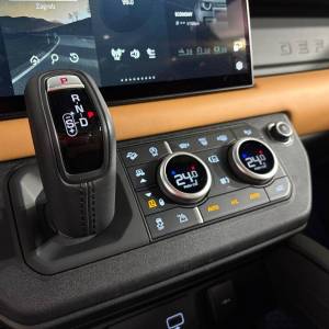 Land Rover Defender 5.0 V8