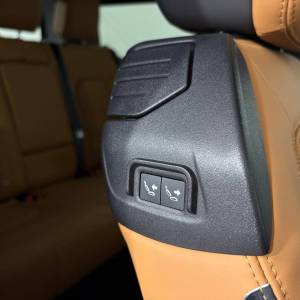 Land Rover Defender 5.0 V8