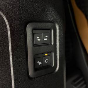 Land Rover Defender 5.0 V8