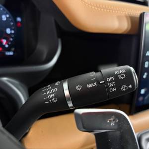 Land Rover Defender 5.0 V8