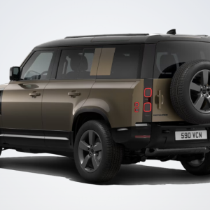 Land Rover Defender Terra 110 2.0 300 PHEV A8