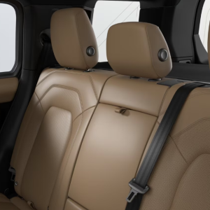 Land Rover Defender Terra 110 2.0 300 PHEV A8