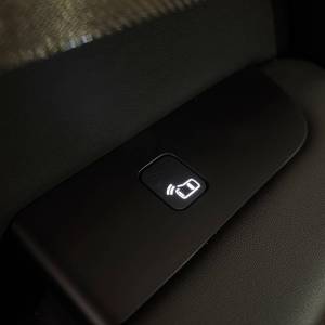 Land Rover Discovery 3.0 R-Dynamic HSE 250 AWD MHEV