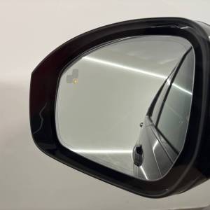 Land Rover Discovery 3.0 R-Dynamic HSE 250 AWD MHEV