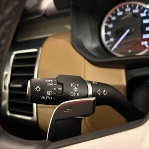 Land Rover Discovery 3.0 R-Dynamic HSE 250 AWD MHEV