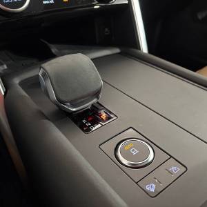 Land Rover Discovery 3.0 R-Dynamic HSE 250 AWD MHEV